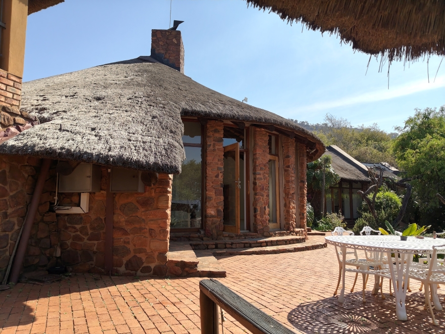 5 Bedroom Property for Sale in Broederstroom North West